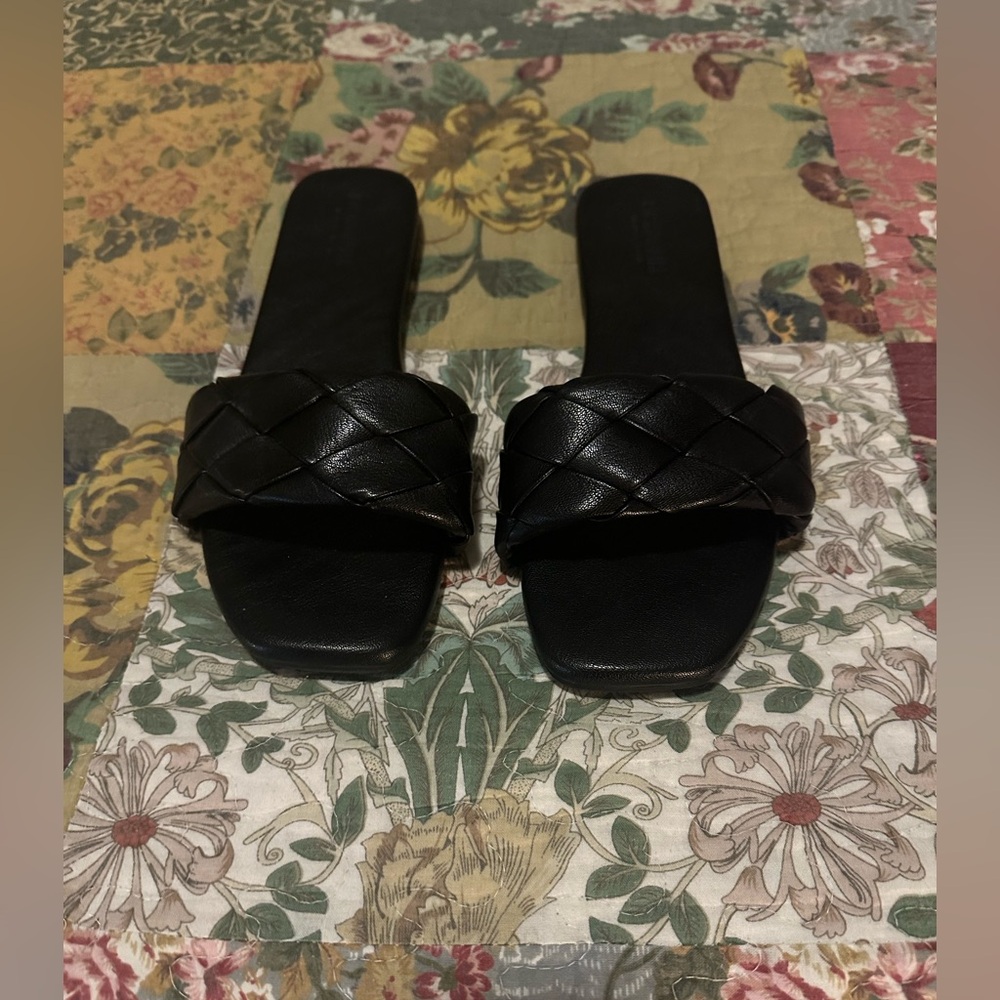 Cushionaire sandals/slides. Women’s size 10 Wide.
